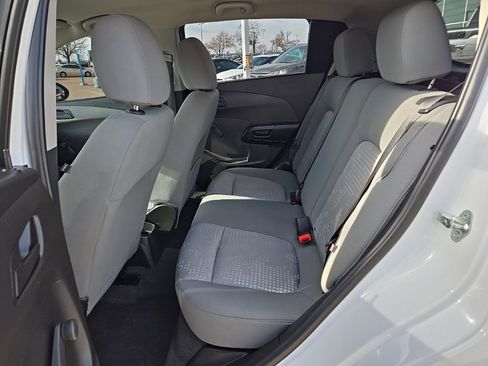 Used 2020 Chevrolet Sonic LT image 18