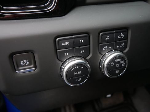 Certified 2024 GMC Sierra 1500 AT4X AWD/4WD image 18