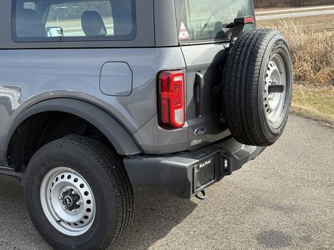 New 2025 Ford Bronco 2-Door image 9