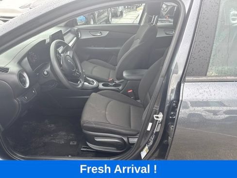 Used 2024 Kia Forte LXS FWD image 2