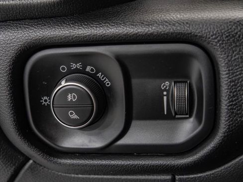 Used 2024 RAM 2500 Lone Star w/ Night Edition image 29