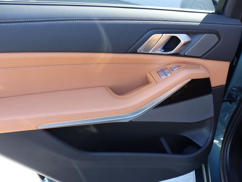 Used 2026 BMW X7 xDrive40i image 12