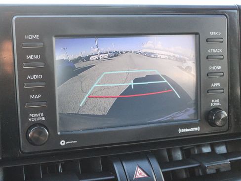 Used 2021 Toyota RAV4 XLE image 23