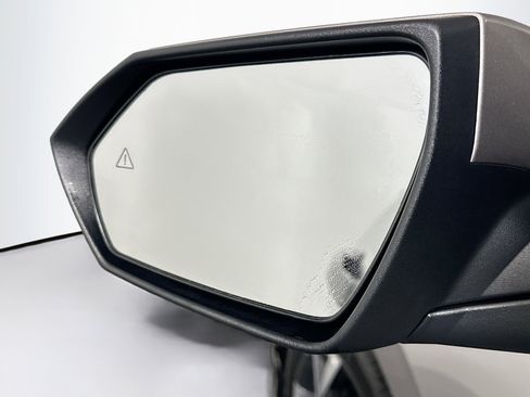 Used 2025 Hyundai Elantra SEL image 16