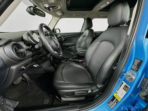 Used 2017 MINI Cooper 4-Door Hardtop FWD image 21
