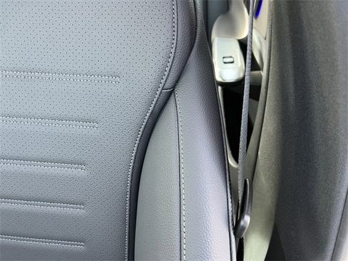 Certified 2025 Mercedes-Benz C 300 4MATIC Sedan image 12
