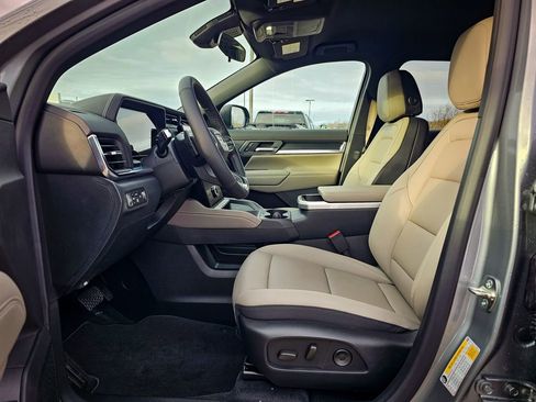 New 2026 GMC Terrain Elevation w/ Elevation Premium Package image 16