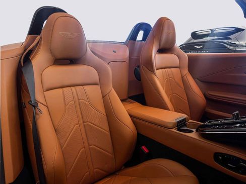 New 2026 Aston Martin V8 Vantage Convertible image 15