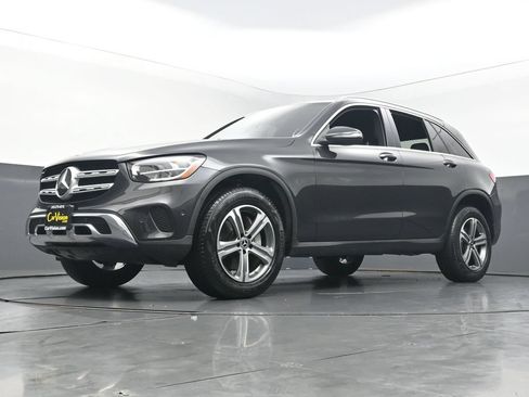 Used 2022 Mercedes-Benz GLC 300 w/ Premium Package Lite image 43