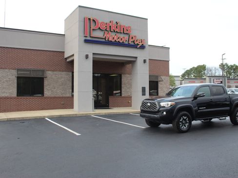 Used 2021 Toyota Tacoma TRD Off-Road image 34