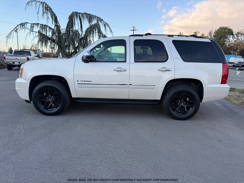 Used 2009 GMC Yukon SLT AWD/4WD image 4
