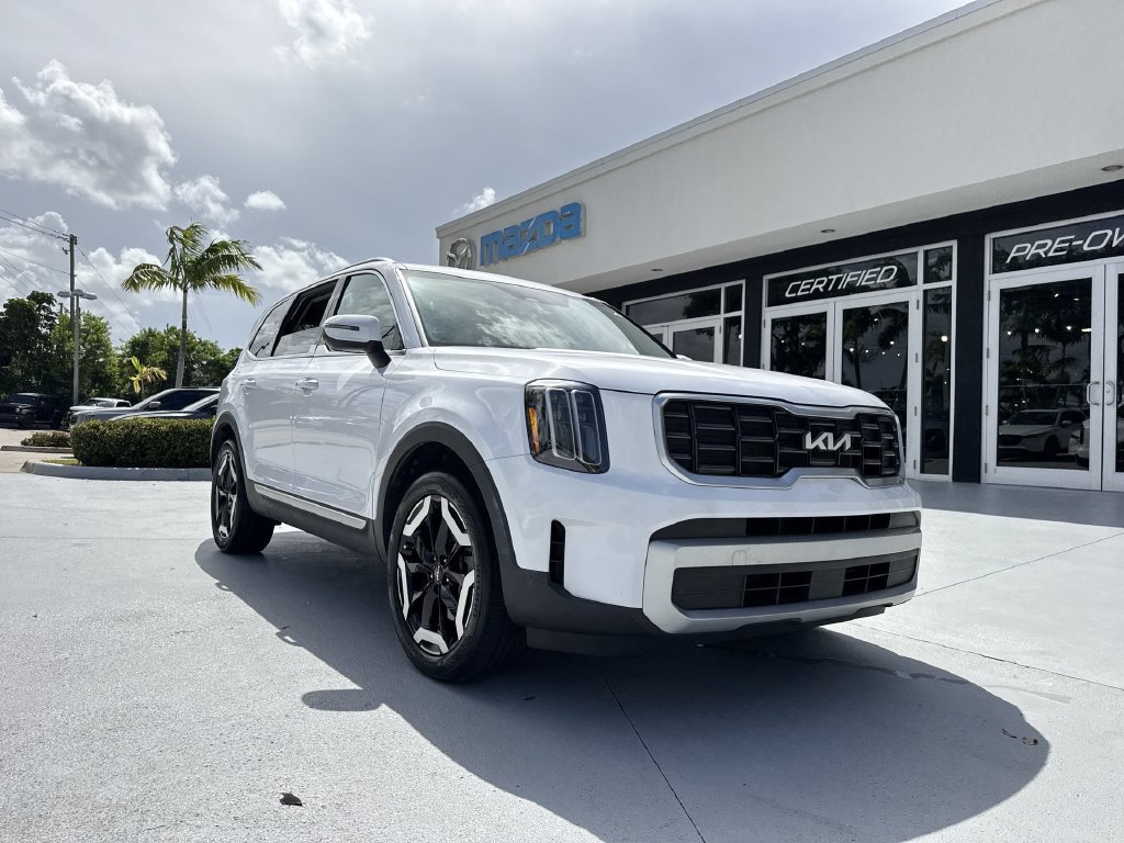 Used 2024 Kia Telluride S FWD image 30