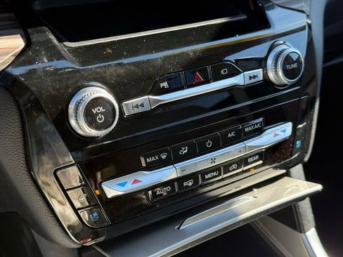 Certified 2023 Ford Explorer Limited image 36