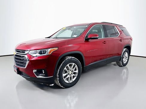 Used 2020 Chevrolet Traverse LT w/ Driver Confidence II Package image 3