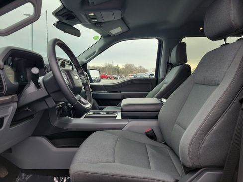 Used 2025 Ford F150 XLT w/ Equipment Group 301A Standard image 15