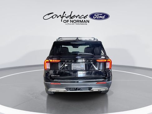 New 2026 Ford Explorer Active w/ Active Comfort Package RWD image 7