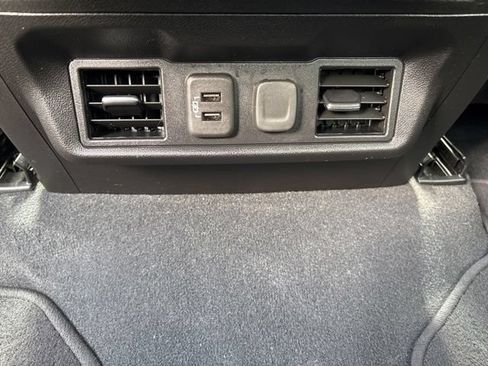 Used 2021 GMC Sierra 1500 SLT AWD/4WD image 36