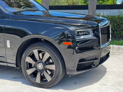 Used 2021 Rolls-Royce Cullinan AWD/4WD image 18
