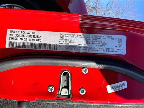 Used 2024 RAM 2500 Big Horn w/ Bed Utility Group image 26