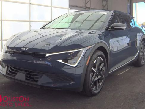 Used 2025 Kia EV6 Light RWD image 1