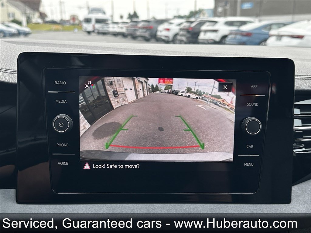 Used 2026 Volkswagen Jetta SE FWD image 12