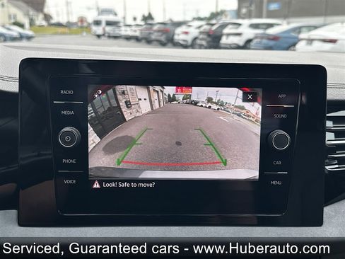 Used 2026 Volkswagen Jetta SE FWD image 12
