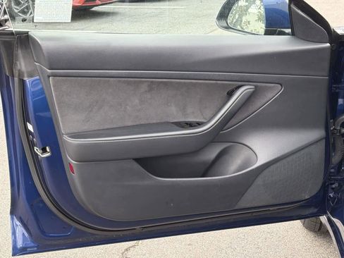 Used 2020 Tesla Model 3 Standard Range Plus image 22
