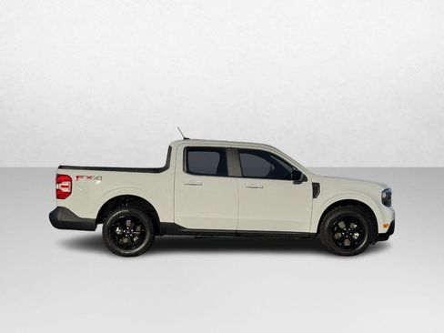 Used 2024 Ford Maverick Lariat w/ FX4 Off-Road Package image 2