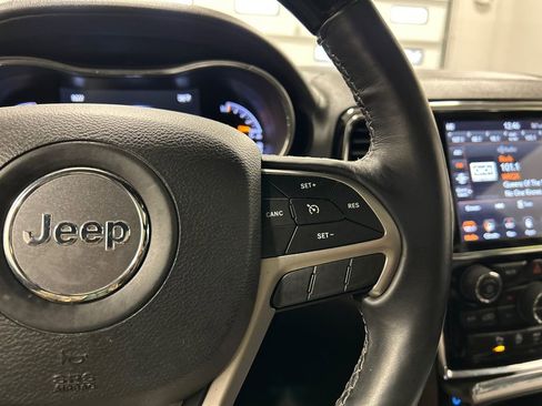 Used 2019 Jeep Grand Cherokee Overland image 21
