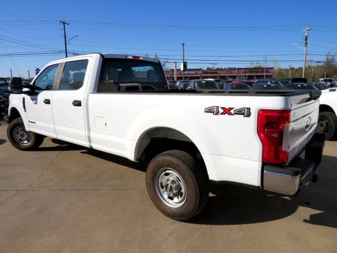 Used 2017 Ford F250 XL w/ Power Equipment Group image 6
