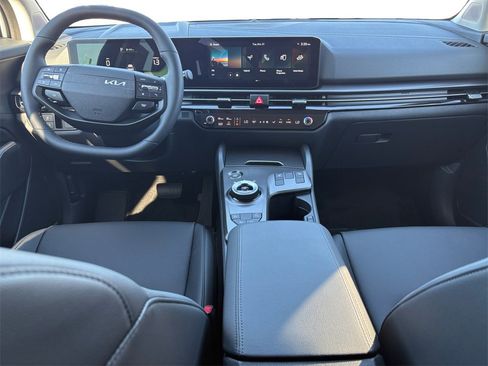 New 2026 Kia Sportage EX w/ EX Panoramic Sunroof Package image 10