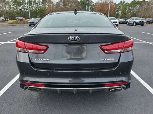 Used 2018 Kia Optima SX image 9