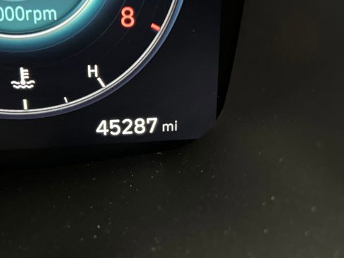 Used 2021 Hyundai Santa Fe SEL w/ Convenience Package image 19