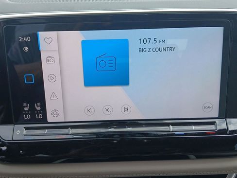 Used 2024 Volkswagen Atlas SE image 20