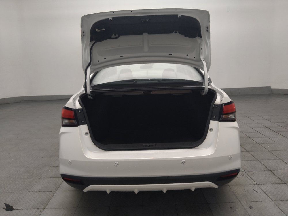Used 2021 Nissan Versa SV FWD image 29