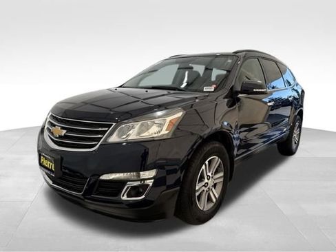 Used 2016 Chevrolet Traverse LT image 1