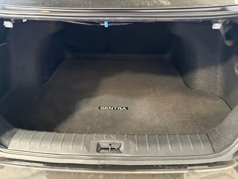 Used 2026 Nissan Sentra SR w/ Floor Mat Package FWD image 15
