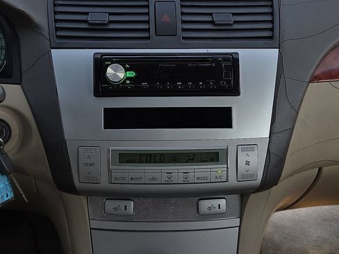 Used 2006 Toyota Solara SE FWD image 11