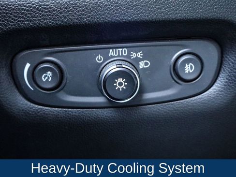 Used 2019 Chevrolet Traverse LT image 11