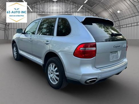 Used 2010 Porsche Cayenne AWD/4WD image 3