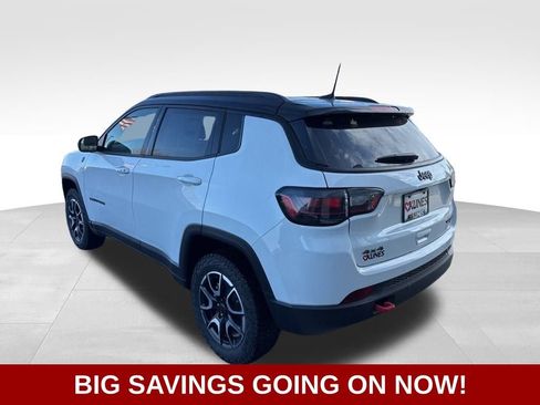 New 2025 Jeep Compass Trailhawk w/ Trailhawk Elite Group image 8