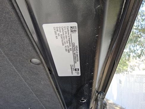 Used 2023 Cadillac Lyriq 2WD image 11