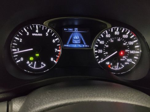 Used 2019 Nissan Pathfinder SL image 23