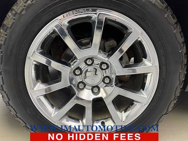 Used 2019 GMC Yukon Denali AWD/4WD image 9