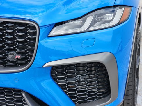 Used 2021 Jaguar F-PACE SVR AWD/4WD image 11