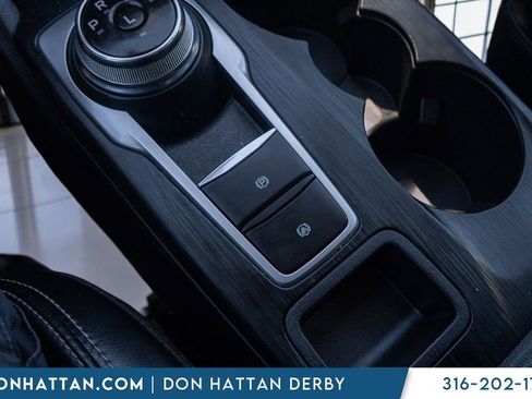 Used 2023 Ford Escape Platinum AWD/4WD image 11