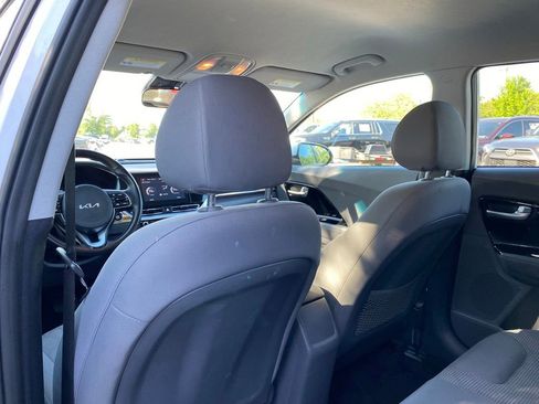 Used 2022 Kia Niro LXS w/ Digital Cluster Package FWD image 29