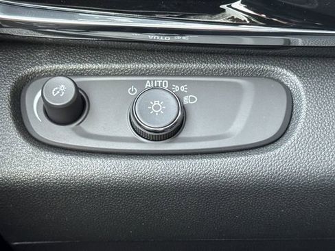 New 2026 Buick Envista Avenir image 29