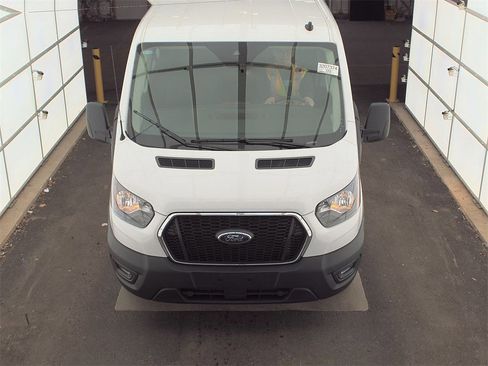 Used 2024 Ford Transit 250 Low Roof w/ Exterior Upgrade Package image 3