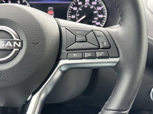 Used 2025 Nissan Sentra SV w/ All-Weather Package FWD image 9